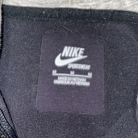 2012 Nike tech fleece zip up hoodie - Picture 9 of 11